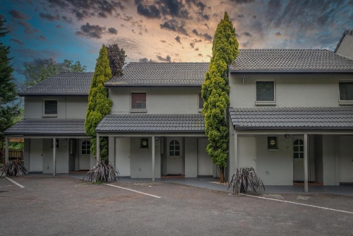 Elphin Motel & Serviced Apartments image 11